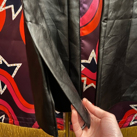 NWT Abercrombie & Fitch Vegan Leather Split Hem Flare High Rise Pants Short new - Picture 7 of 14